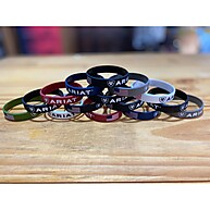 Pulseira Ariat Country Silicone + Adesivo Chapéu - imagem 1