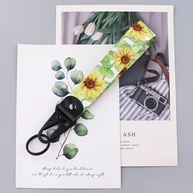 Chaveiro Floral: Elegância e Praticidade - imagem 4