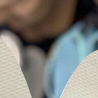 Chinelo Havaianas Top: Estilo com Logo Metálico e Ponto de Luz - imagem 1