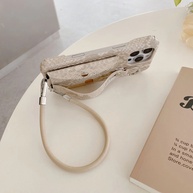 Capa iPhone: Elegância em Couro com Textura de Cobra - imagem 4