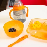 Copo com Alças e Bico Silic Colors Cinza/Laranja da Clingo – Prático, Seguro e Estiloso - imagem 3