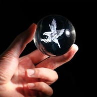 Bola de Cristal com Águia Gravada 3D - 60mm com Suporte, Decoração e Feng Shui - imagem 5