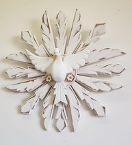 Divino Espírito Santo de Madeira 46 cm - Estátua Sagrada com Detalhes Resplandecentes - imagem 5