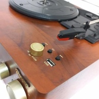 com-bluetooth-vitrola-a-classico-studio-tecnologia-e-raveo-maple-som-usb-a