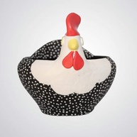 Galinha de Cerâmica Decorativa com Capacidade para Mais de 24 Ovos - Pintada à Mão com Detalhes Exclusivos - imagem 2
