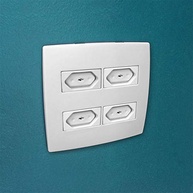 com-crianca-estilo-com-proteja-tomada-chave-sua-de-tapa-a-seguranca-vivababy-a