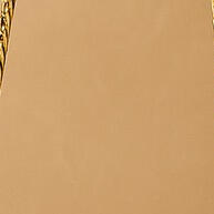 Bolsa Transversal Branca com Corrente: Elegância Compacta - imagem 2