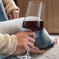 Taça de Vinho em Cristal com Titânio 460ml - Haus Concept - imagem 2