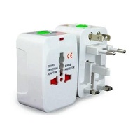 Adaptador Universal Benjamim Bivolt: Sua Conexão Global em Viagens! - imagem 1