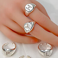 Anel de Prata 925 Ajustável com Inicial – Design Moderno e Confortável - imagem 1
