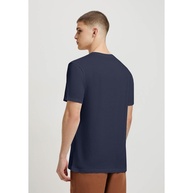 Camiseta Hering Bordada: Estilo e Conforto! - imagem 2