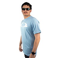 Camiseta Oakley Masculina: Estilo e Conforto! - imagem 2