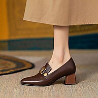 Scarpin Feminino: Elegância Retro e Conforto - imagem 2