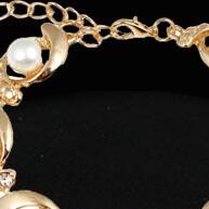 Conjunto de Joias de Pérolas Simuladas em Ouro 18K para Mulheres - imagem 1
