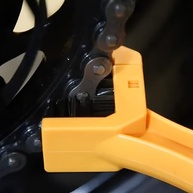 Limpa Corrente Moto Foxy Razux 1L: Potência contra Graxa e Óleo - imagem 4