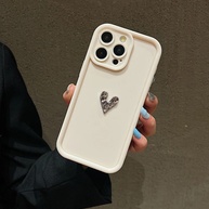 Capinha Coração 3D: Estilo e Proteção! - imagem 3