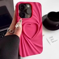 Capa iPhone Coração 3D: Proteção e Estilo! - imagem 2