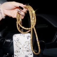 Cordão de Celular Elegante: Anti-Roubo e com Brilho! - imagem 4