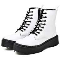 Coturno Feminino Branco: Estilo e Segurança! - imagem 1