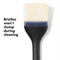 Escova de Silicone OXO Good Grips Preta Grande - Ideal para Cozinha Moderna - imagem 5