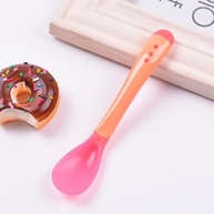 da-mudam-temperatura-kit-colheres-comida-a-de-3-cor-termossensiveis-com-a