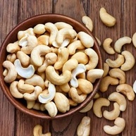Castanha de Caju Torradas em Bandas 1Kg Premium (1 Kg, Com Sal) - imagem 4