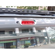 Capa Acabamento Luz de Freio Traseira Cromada para Suzuki Jimny 2019-2025 - Estilo e Segurança - imagem 4