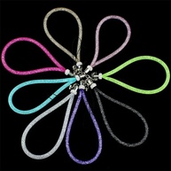 Cordão de Celular Strass: Elegância e Segurança! - imagem 3