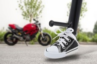 Descanso de Moto Emborrachado Preto: Proteção Total para Seu Piso de Garagem! - imagem 4