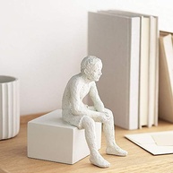 Escultura de Pessoa em Polirresina - Decoração Elegante e Moderna - imagem 3