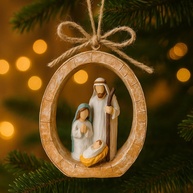 Enfeite de Presépio Oval Sagrada Família em Resina Pintada à Mão com Arco de Juta - Decoração Religiosa para Árvore de Natal e Guirlandas - imagem 1