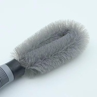 Escova Tipo Pepino 25cm: Limpeza Profissional e Detalhada de Rodas Automotivas - imagem 5