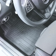 Jogo de Tapetes Luxcar Universal 4 Peças: Proteção e Estilo para Seu Carro - imagem 3