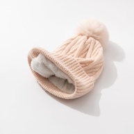 de-la-e-pompom-pelinho-de-com-antialergico-gorro-forrado-perola-a-feminino-a