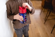 Garrafa Infantil Spider-Man em Tritan Livre de BPA com Canudo à Prova de Vazamento - Reutilizável e Durável - imagem 3