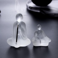 Estátua de Buda Zen em Vidro Transparente - Decoração de Mesa com Estilo e Serenidade - imagem 5