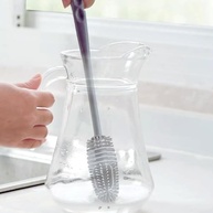 Kit 2 Escovas de Silicone para Limpeza Profunda de Mamadeiras e Garrafas - Cabo Ergonômico 33cm - imagem 3