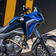 Protetor de Carenagem com Pedaleira Sahara 300 (2024+) Preto Fosco - Segurança e Estilo - imagem 4