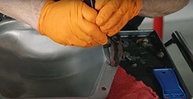 Permatex 82180 Ultra Black RTV: Vedação de Silicone de Alta Performance para Sua Máquina - imagem 5