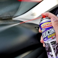 Spray de Silicone Luxcar Lavanda 400ml: Proteção e Lubrificação Perfumada para Seu Veículo - imagem 5