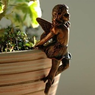 Pingente Decorativo de Vaso em Resina - Escultura Mini Copo para Jardim e Decoração - imagem 2