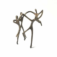 Escultura Família Ciranda Casal +2 Meninas em Bronze - Decoração Elegante e Sentimental - imagem 2