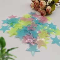 Adesivos de Parede que Brilham no Escuro - 100 Estrelas Luminosas para Decoração de Quarto e Sala - imagem 3