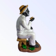 Escultura Preto Velho em Resina 15 cm - Decoração Espiritual com Detalhes Exclusivos - imagem 4