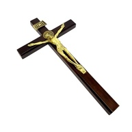 Crucifixo de Madeira São Bento 26 cm - Decoração Sagrada para Porta ou Parede - imagem 3
