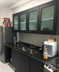 Adesivo Vinil Preto Fosco 10m x 70cm - Decore Móveis, Geladeira e Carro com Estilo - imagem 5