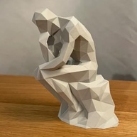 Estátua O Pensador em Design Geométrico Moderno - Peça Decorativa Preta para Ambientes Sofisticados - imagem 3