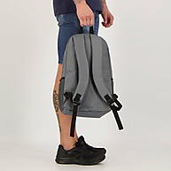 Mochila Olympikus Basic Cinza e Preta: Conforto e Estilo para o Dia a Dia - imagem 2