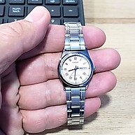 Casio LTP-V006D-4BUDF: Elegância Rosa para o Dia a Dia - imagem 2