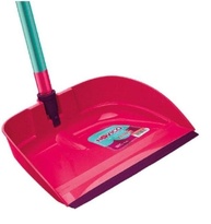 diaria-alto-na-e-higiene-lixo-pa-cabo-limpeza-com-a-novica-conforto-para-a